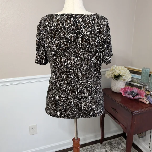 2/$10 Women's Fitted Blouse - Picture 5 of 7